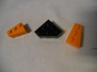 3 Lego dikke schuine stukken (2)