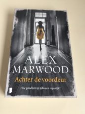 Boek / Alex Marwood - Achter de voordeur