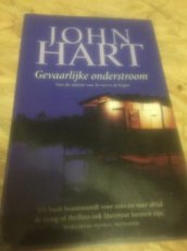 Boek / John Hart - Gevaarlijke onderstroom