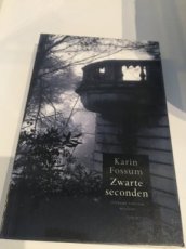 Boek / Karin Fossum - Zwarte seconden