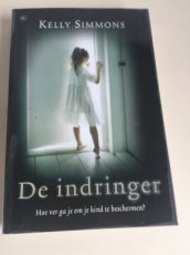 Boek / Kelly Simmons - De indringer