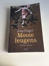 Boek / Lisa Unger - Mooie leugens