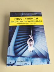 Boek / Nicci French - Wachten op Woensdag