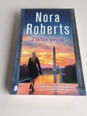 Boek / Nora Roberts - Zijden prooi