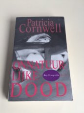 Boek / Patricia Cornwell - Onnatuurlijke dood