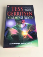 Boek / Tess Gerritsen - Alarmfase rood