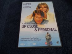 - Dvd - Up close & Personal -