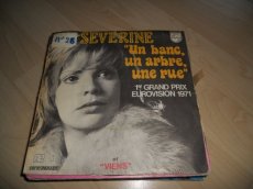 - Single - Severine / Un banc ...